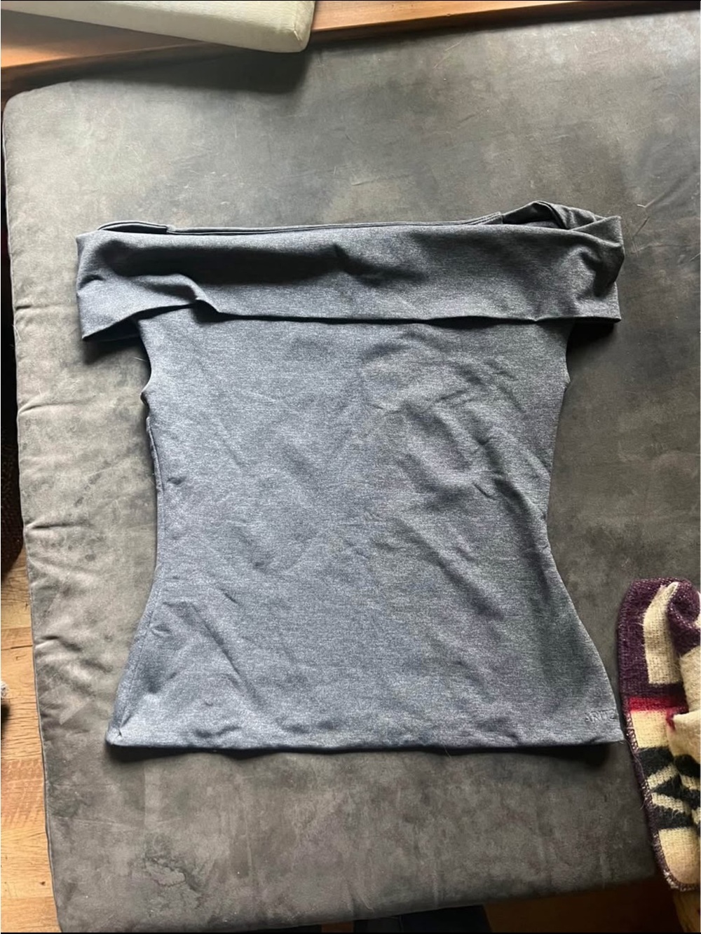 Aritzia Off-Shoulder Crop Top in Heather Gray